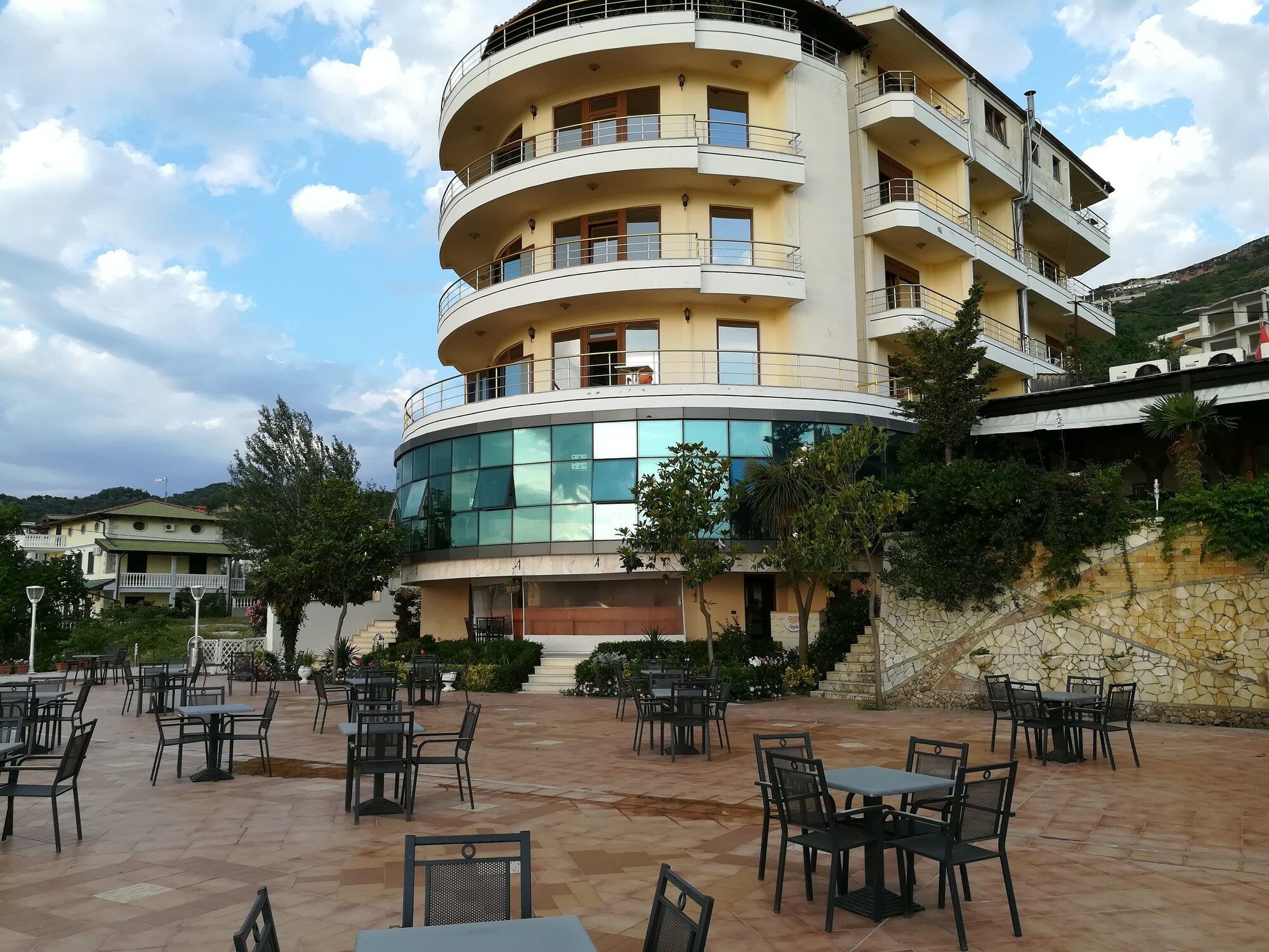 Monte-Carlo Hotel Vlorë Exterior foto
